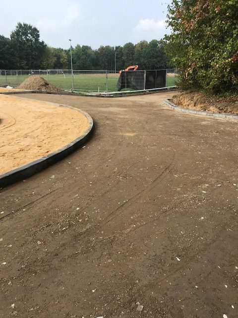 Klimmen_iov Laeven Infra - profileren looppaden voetbalveld 002